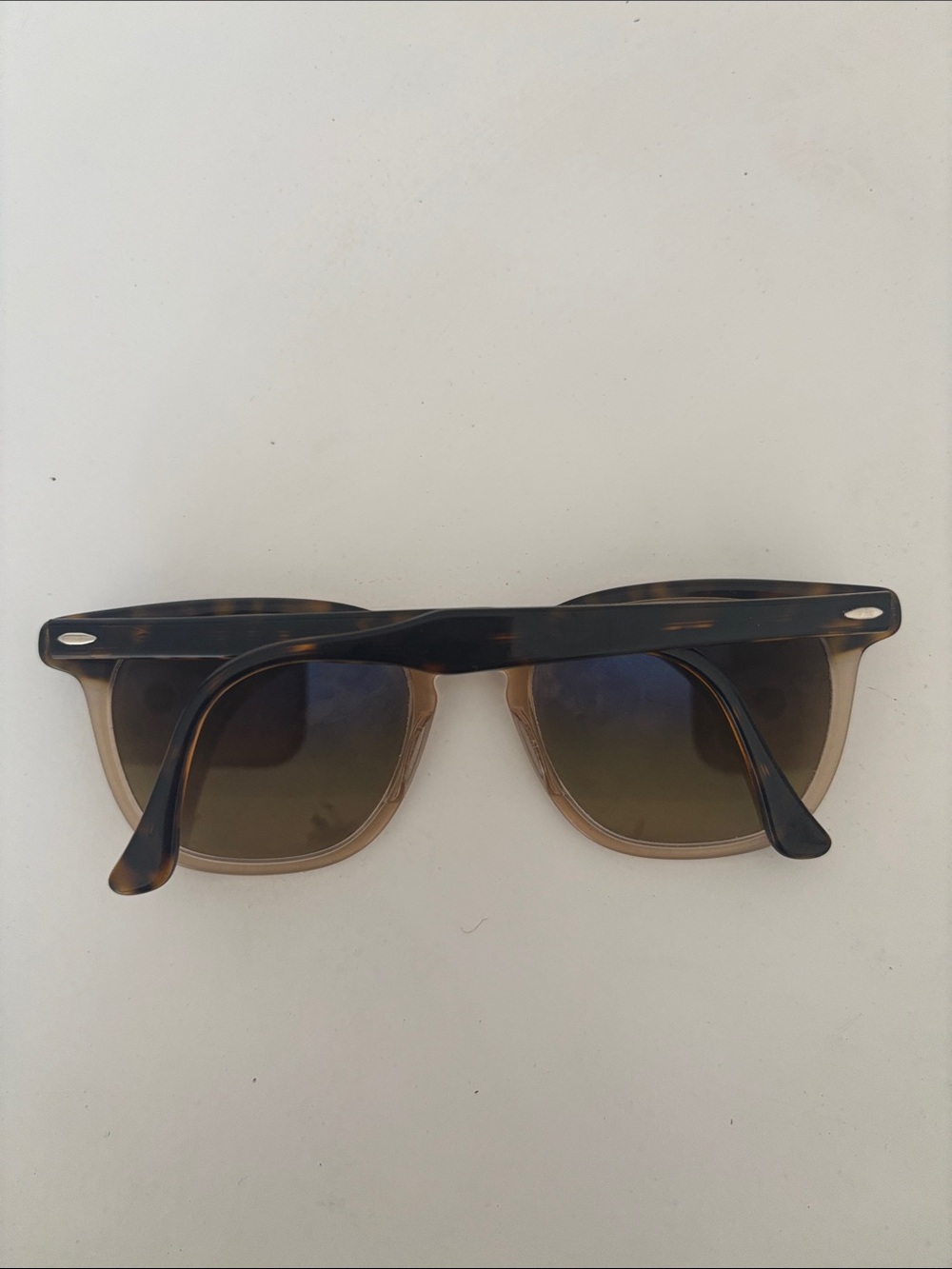 Ray-Ban Women’s Polarized Hawkeye Tortoiseshell Brown Gradient Round Sunglasses - Picture 3 of 6